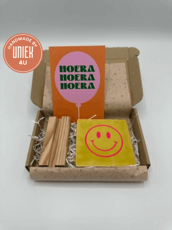 Brievenbuspakketje - Hoera