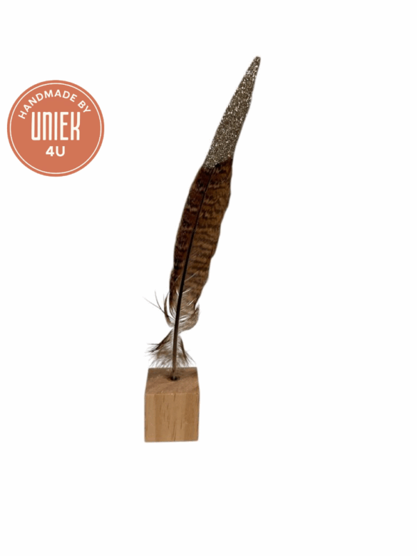 Houten blokje met fazantveer (Bruin met Zilverglitter)