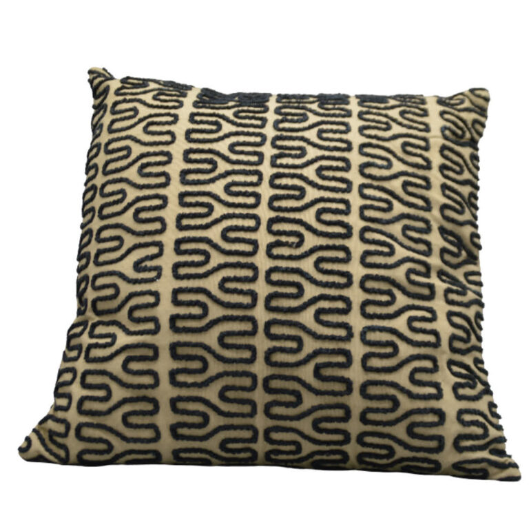 WOOOD kussen Alvar zwart zandkleurig