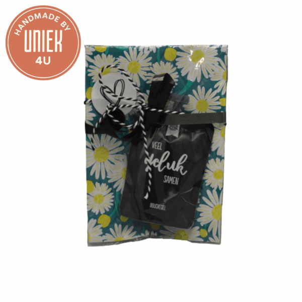 Uniek - douchegel in cadeauzakje - Veel geluk samen - zwart, witte tekst