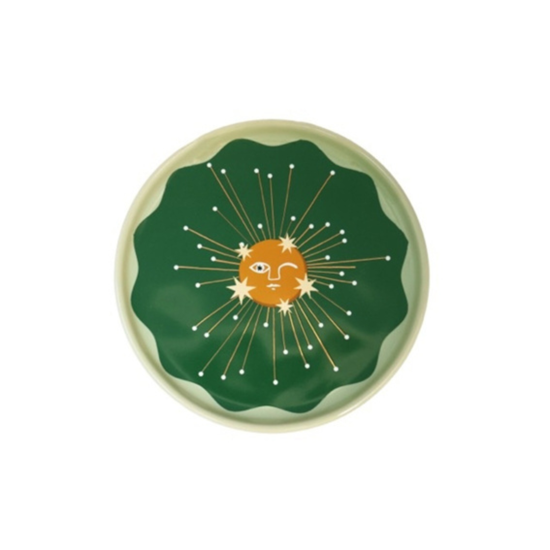 All the Luck in the World - groen schoteltje met zonmotief - groen, geel